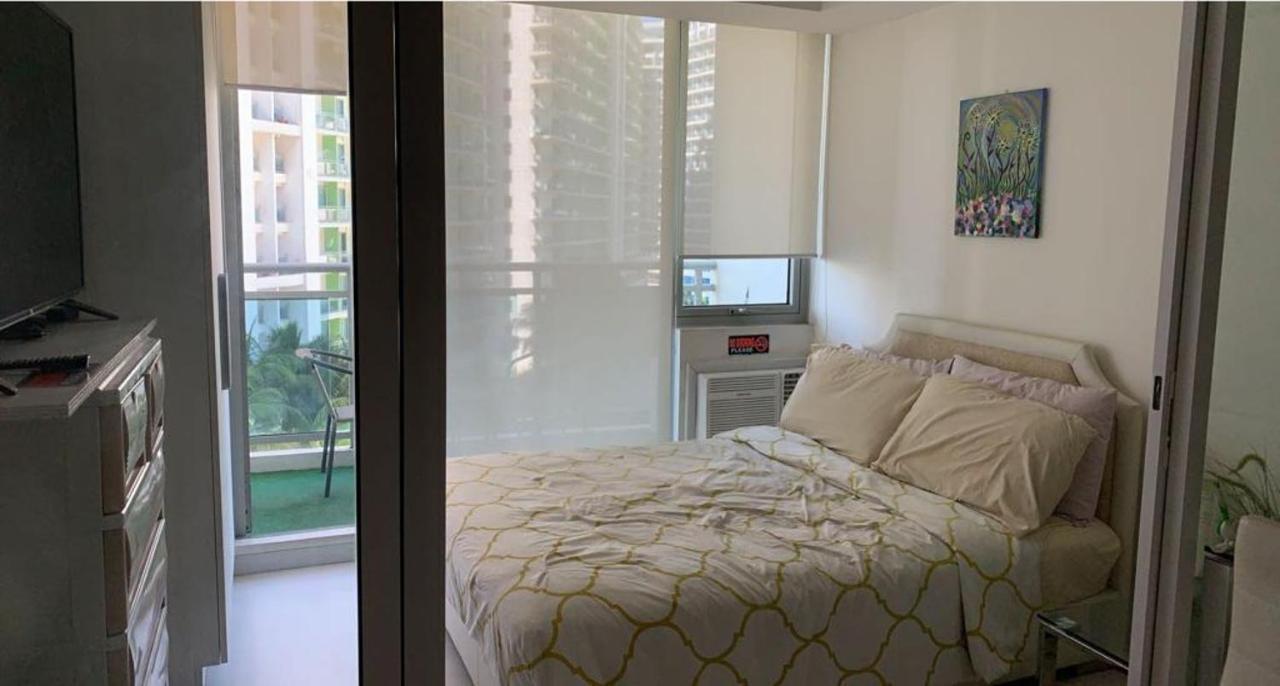 Azure Urban Resort Paranaque City Екстер'єр фото
