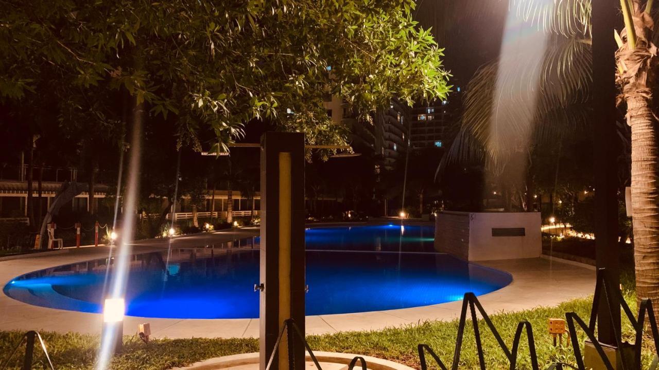 Azure Urban Resort Paranaque City Екстер'єр фото