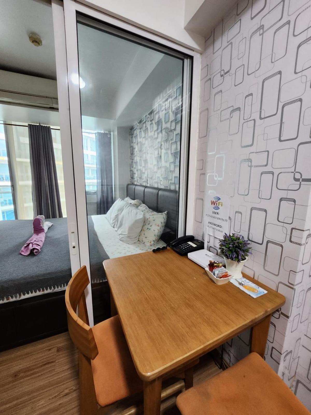 Azure Urban Resort Paranaque City Екстер'єр фото