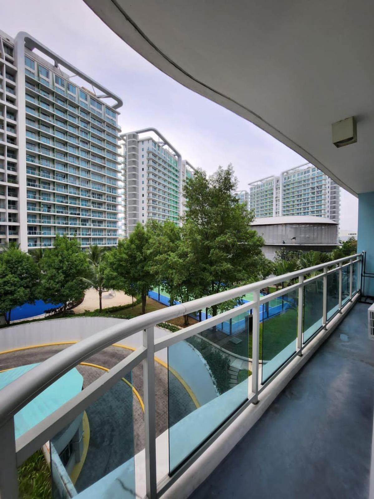Azure Urban Resort Paranaque City Екстер'єр фото