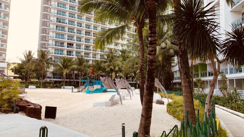 Azure Urban Resort Paranaque City Екстер'єр фото